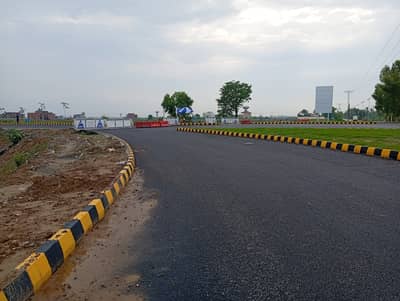 LDA-Approved 1 Kanal Plot For Long-Term Investment