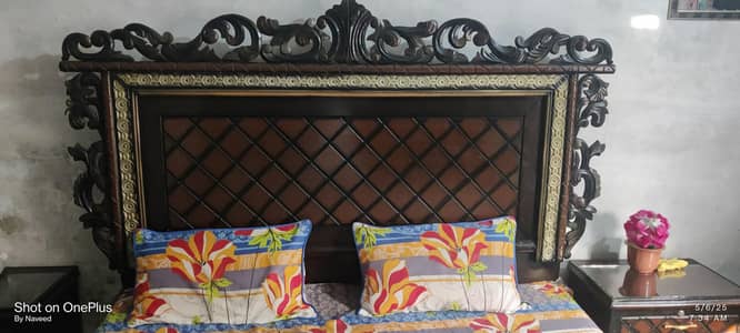 king size bed plus side table