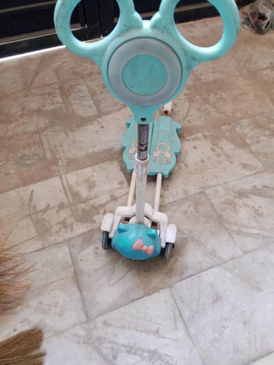 kids scooty