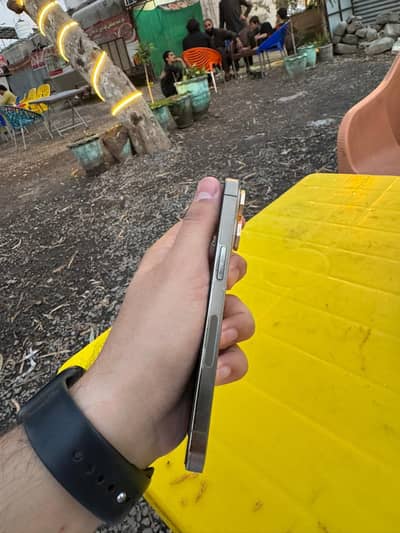 iphone 14 pro JV 128gb golden colour