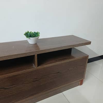 Down tv design