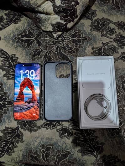Iphone 15 pro max - 256 - PTA Natural Titanium