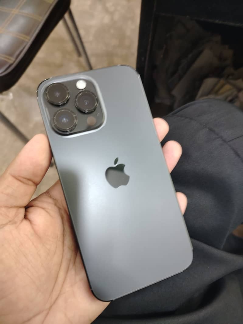 Iphone 14 pro max 2
