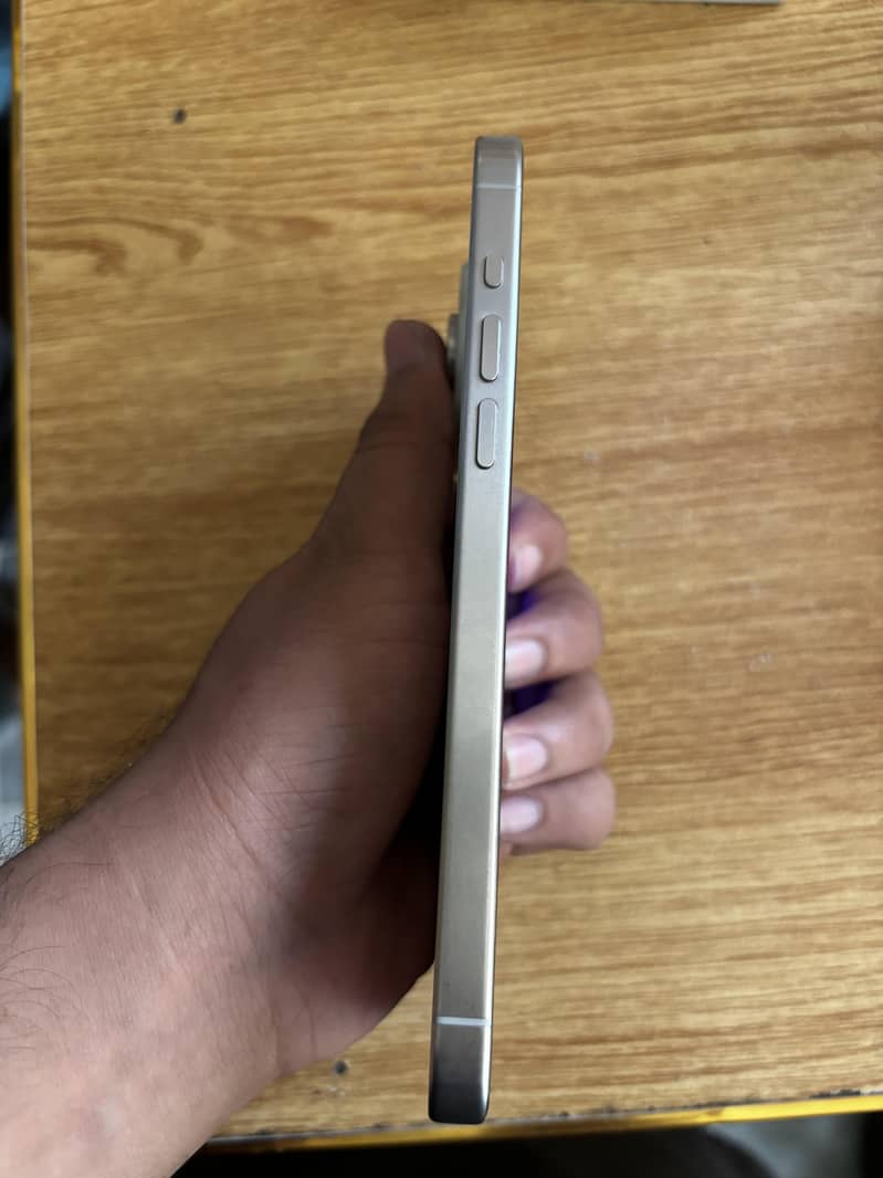 iphone 15 pro max 2