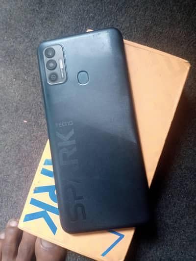 Techno spark 7  4/64 GB