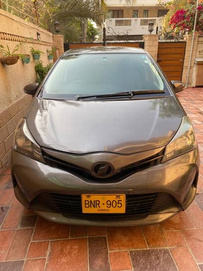 Toyota Vitz F 1.0 2015