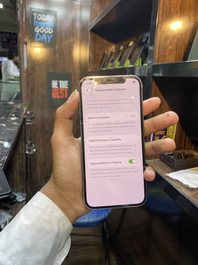 i phone 12 pro non pta 512 gb just back change  condition 10/10