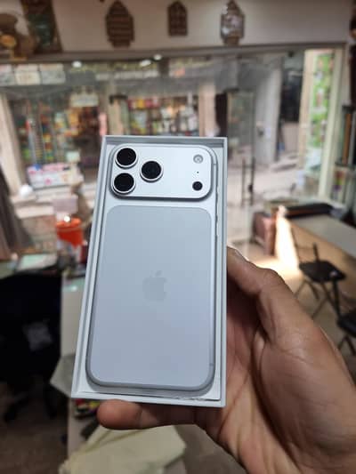i phone 17 pro max 256gb jv silver  non active