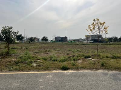 Prime 1 Kanal Residential Plot (Plot No. 339) Available For Sale In DHA Phase 7 Block T.