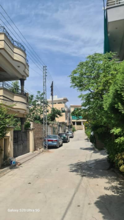 Independent Ideal location rose lane foundation university new lalazar