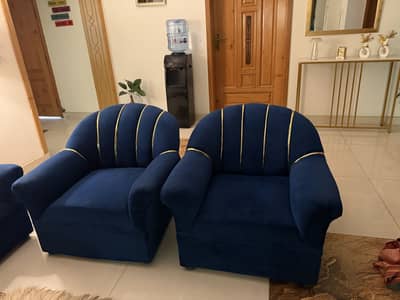 5 pieces Blue colour sofa