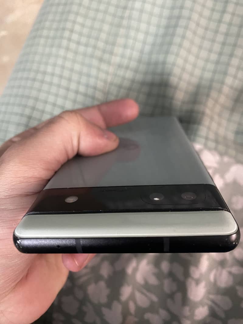 Google pixel 6A 3