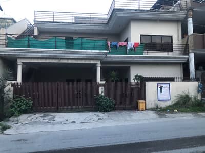 Tripe Story 8 Marla House Available For Sale In New Lalazar