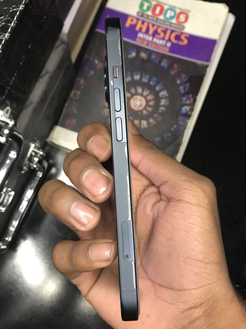 Iphone 13 3