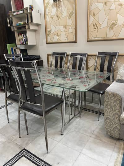 6 seter dining table for sale,all okay