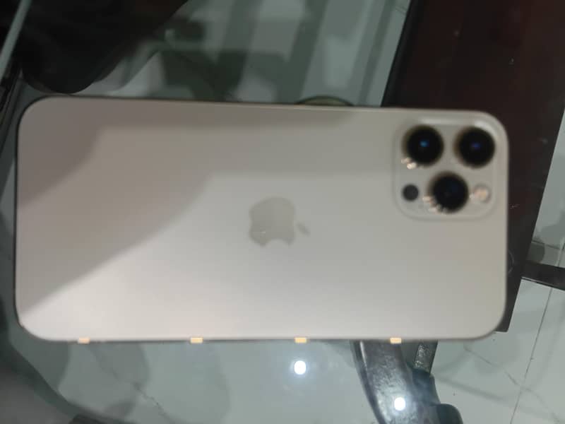 iphone 12 pro max 1