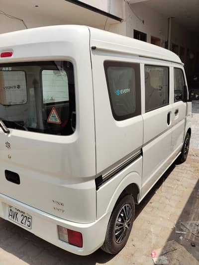 SUZUKI EVERY VXR ONLY 6000 km drive