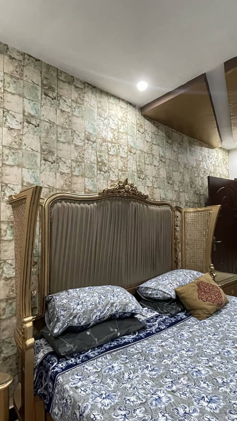 Bed set complete without mattress 0