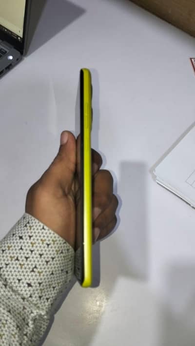 Metrola (Moto g85)