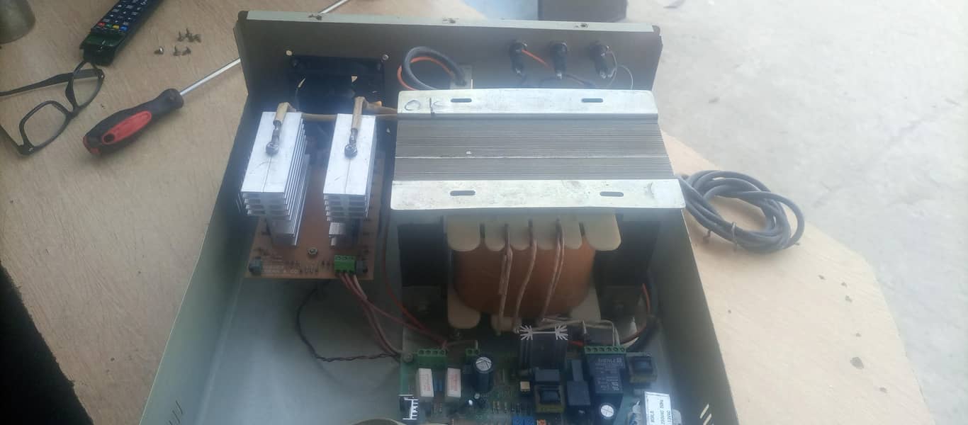 1250w 6