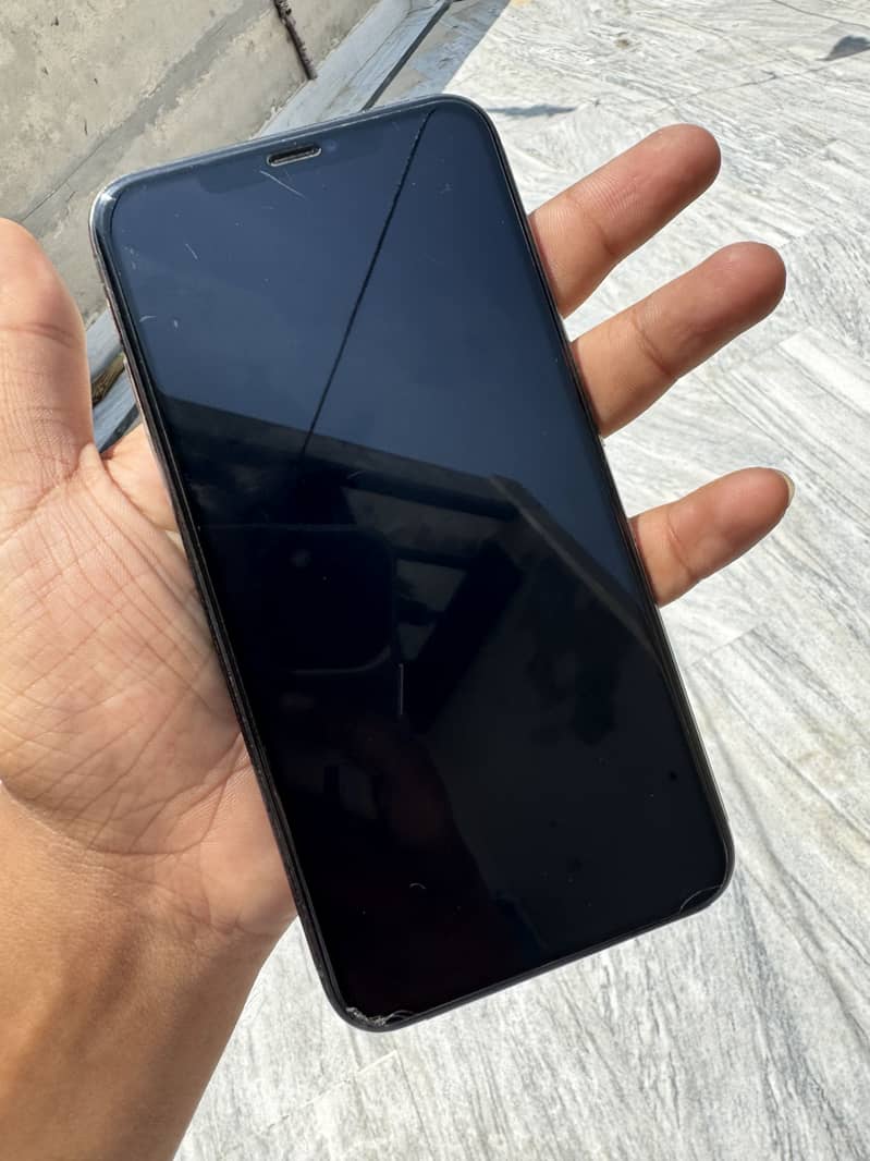 IPhone 11 pro max 1