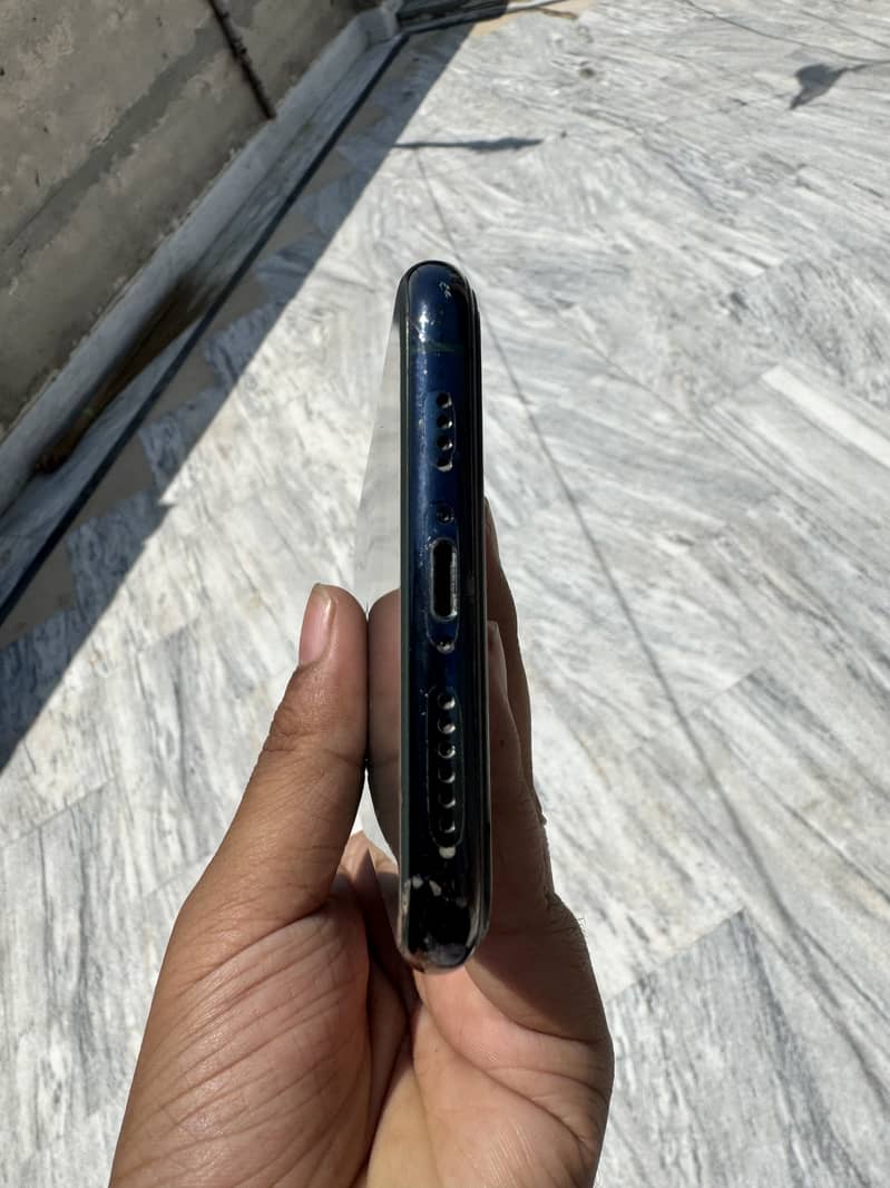 IPhone 11 pro max 2