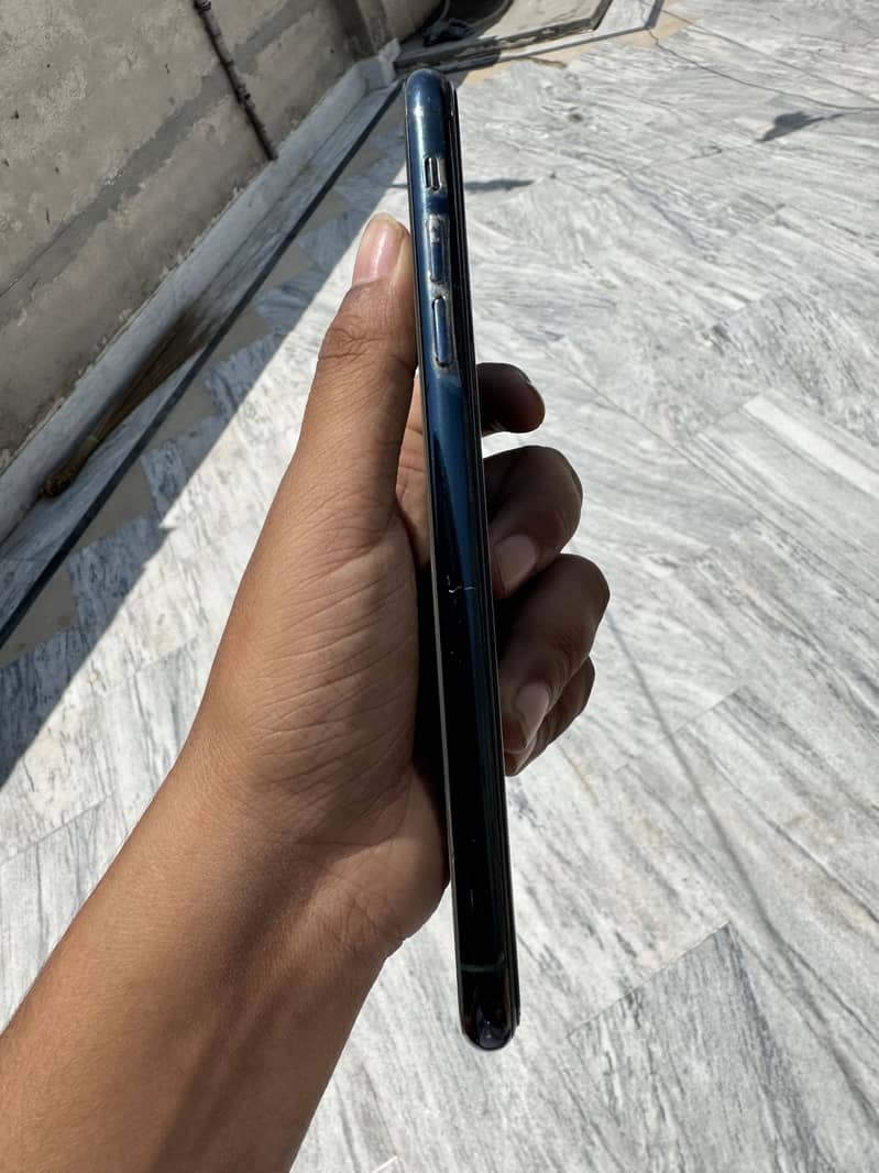 IPhone 11 pro max 3