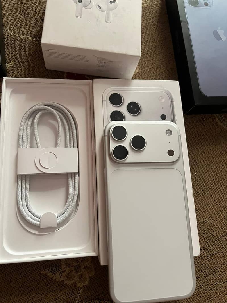 iPhone 17 pro max 2