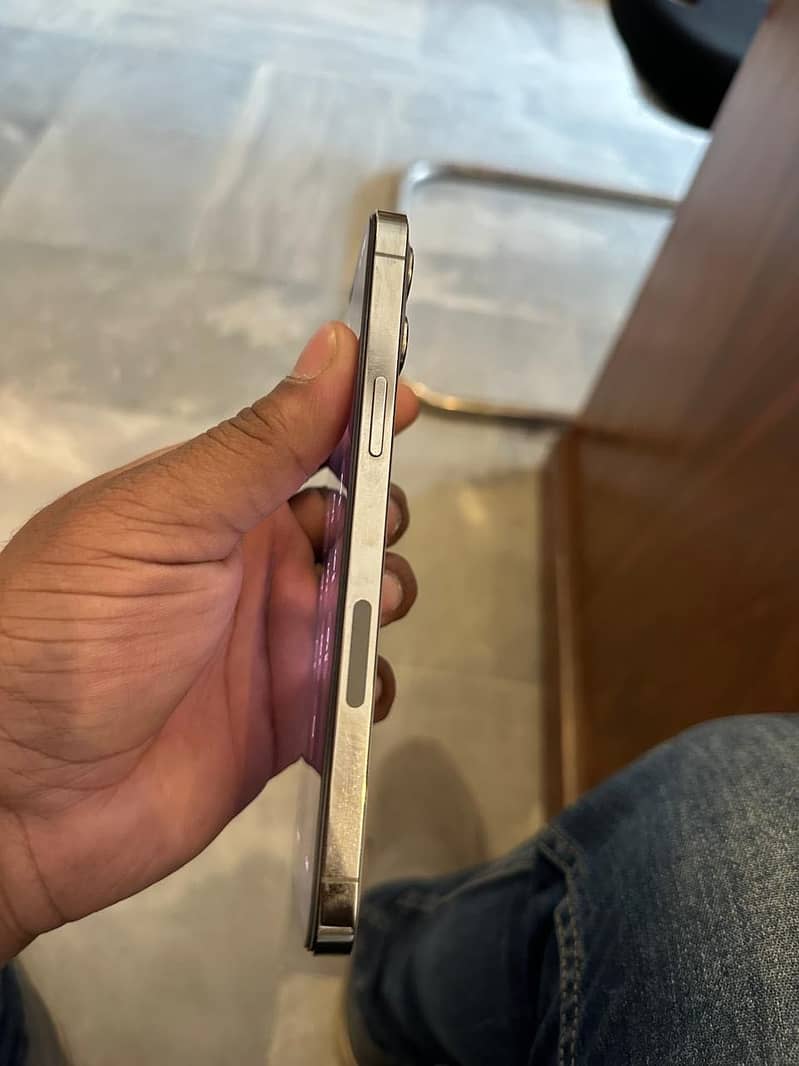 Iphone 12pro max pta 7