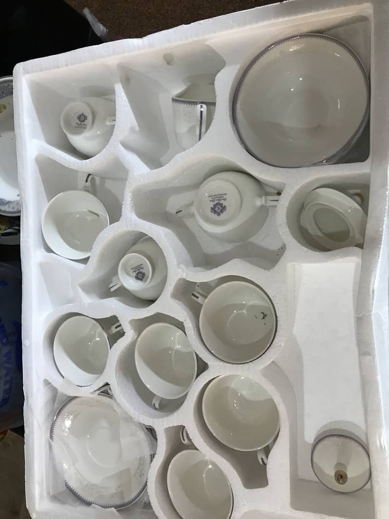 DINNER SET 4