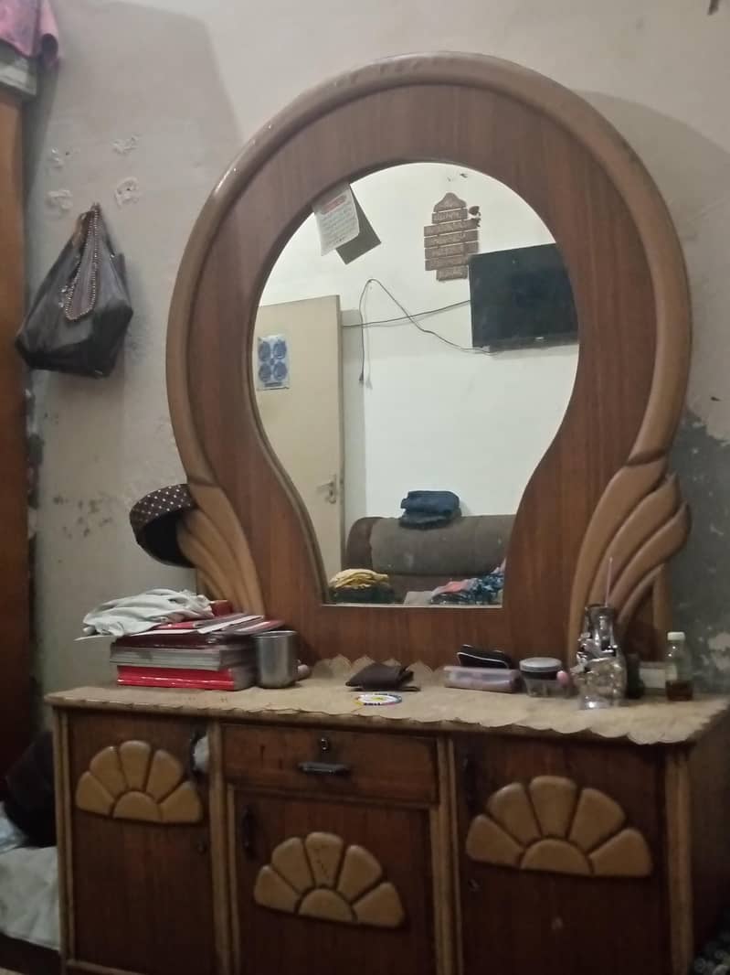 Dressing Table condition 10 – 9 2