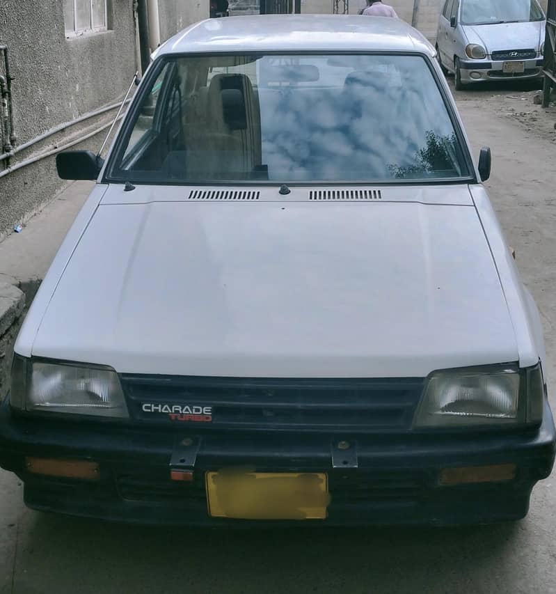 Charade Model 1986 two door 0