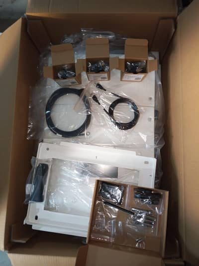 Solis 12kw 3P hybrid inverter un used