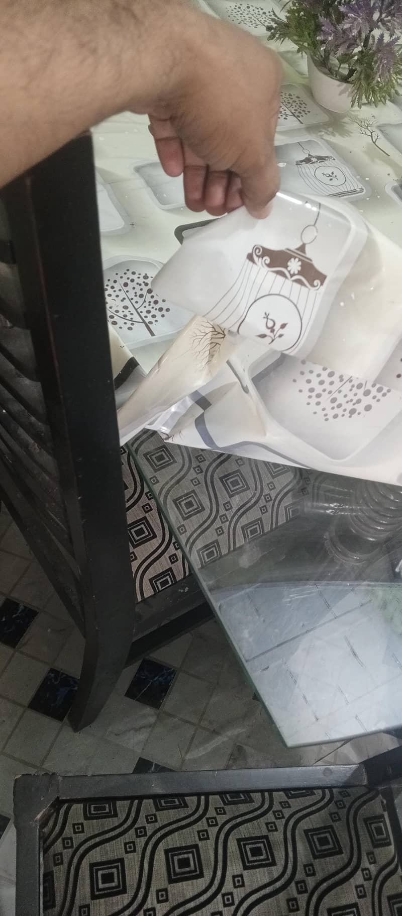 Dinning Table condition 9/10 4