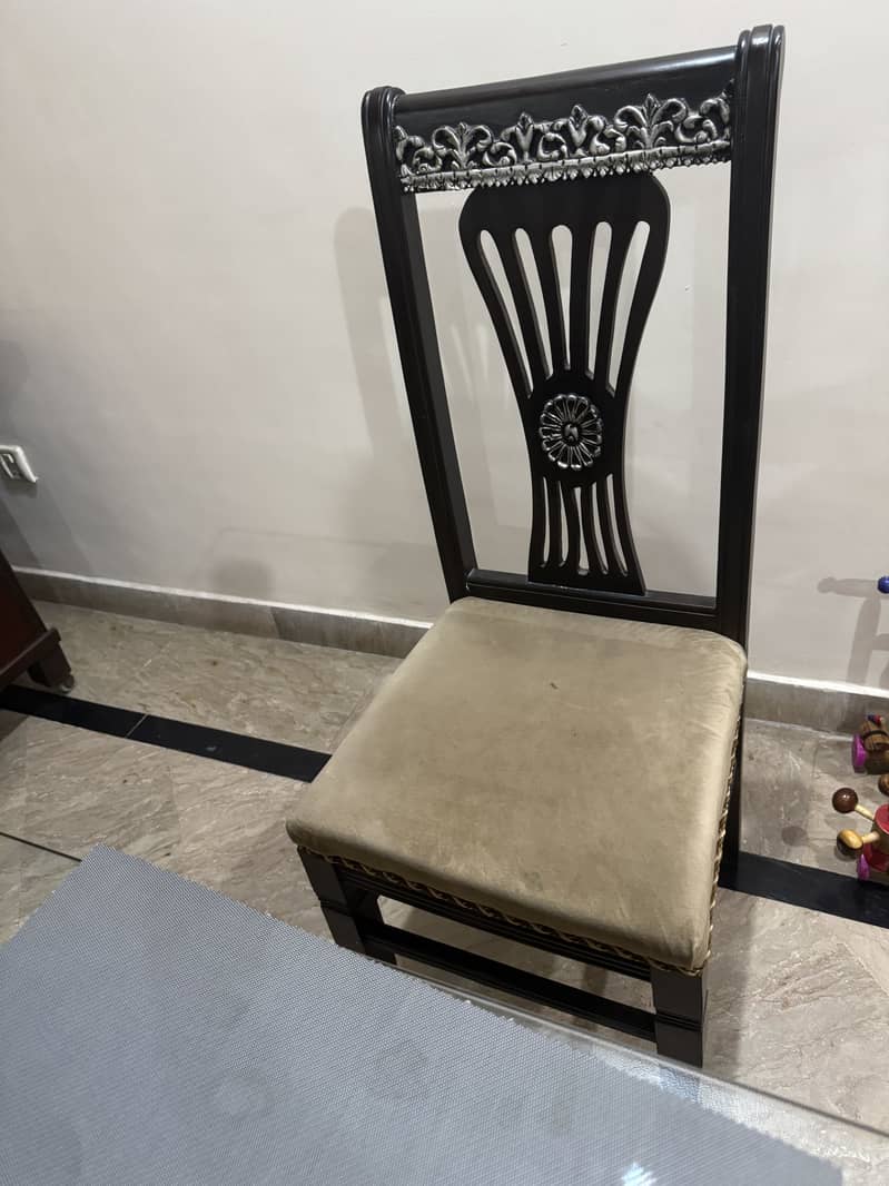 Dining table 5