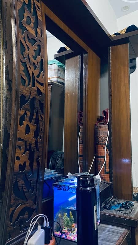 dressing table 6