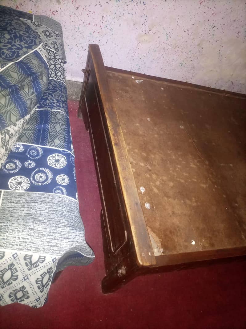 1 single bed 2
