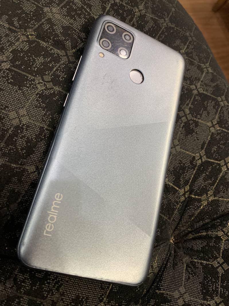 Realme C15 0