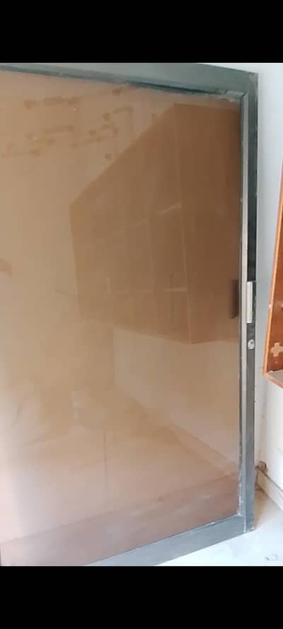Almunium glass door