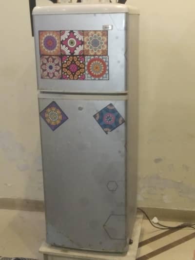 HAIER REFRIGERATOR ( CHILL COOLING )