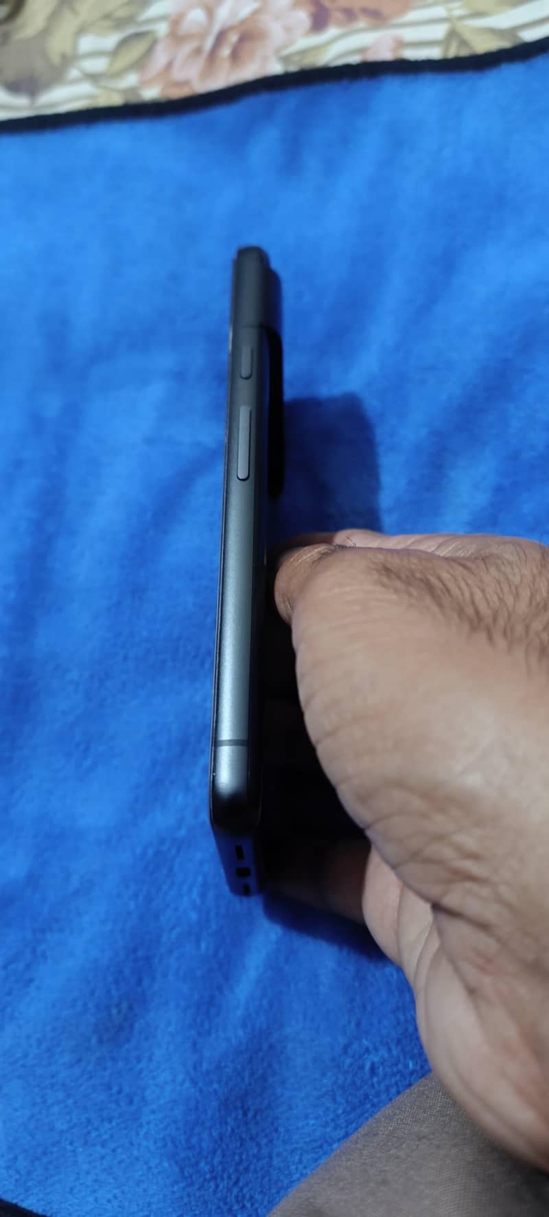 google pixel 8 4