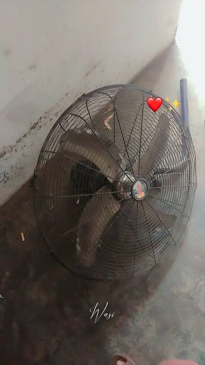 24 inch baraket fan condition 10/9