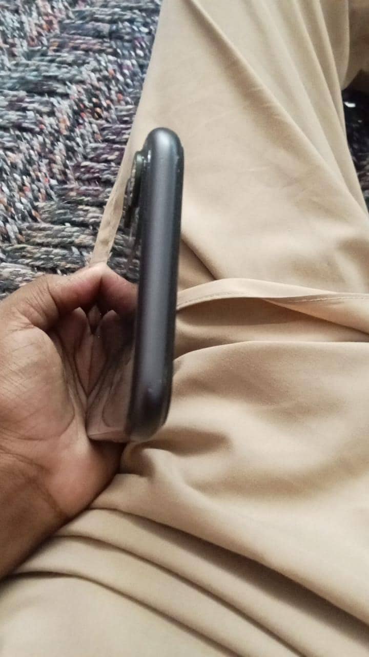 iphone 11 3