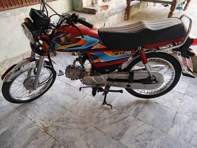Honda CD 70 lush and genwain condition 2026 model open later. . . . . . .