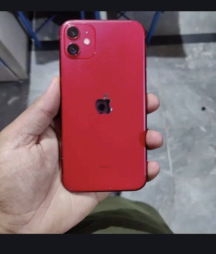 iPhone 11 4