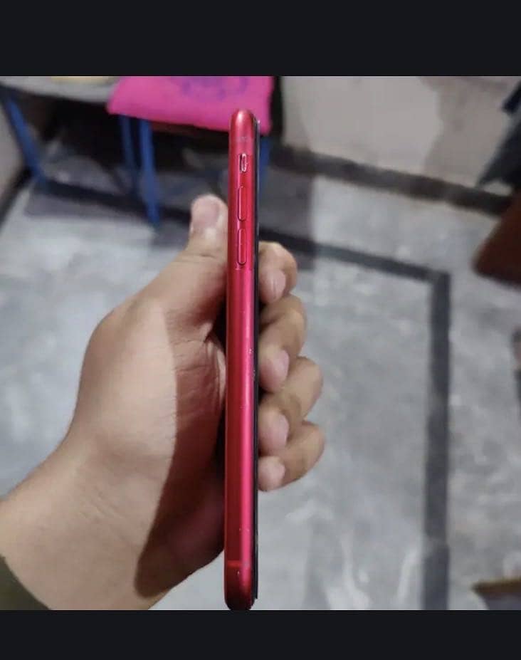 iPhone 11 9