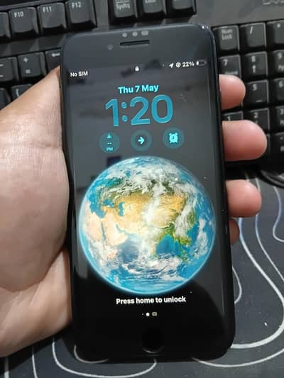 I PHONE SE 10/10 CONDITION