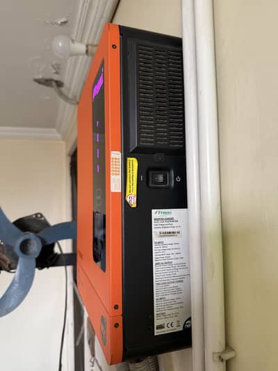 Complete PKG: 4kW solar inverter & HT 1800 x 02 Tubular batteries