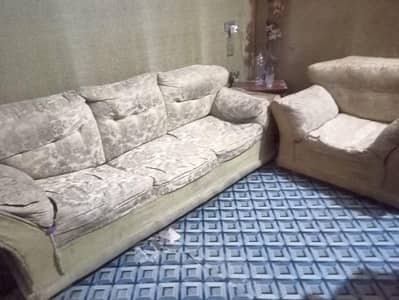 1,1,3 - 5 seater Used Sofa