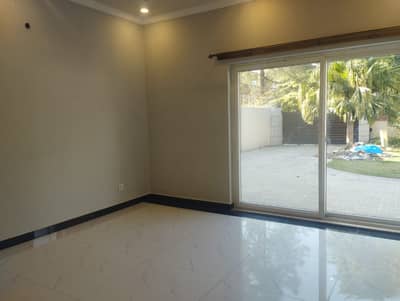 F-7, 1244 sqyds renovated house for sale. Rs. 75 crores